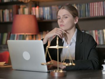 How Many Years to Become a Lawyer: A Complete Guide