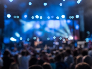 How to Choose Between Gig and Full-Time Work