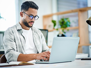 How to Write a 2 Week Notice Letter: Free Templates & Tips