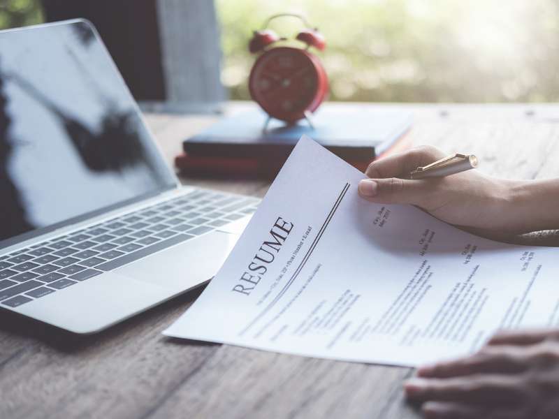 What is the Right Writing Style for Your Resume